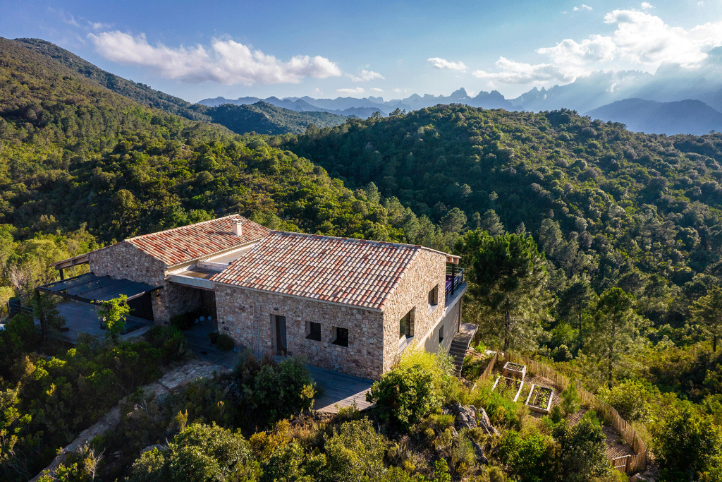 Villa au coeur du maquis Corse, entourée par la nature - Villa Nature - Location de villa à Sari-Solenzara, Corse