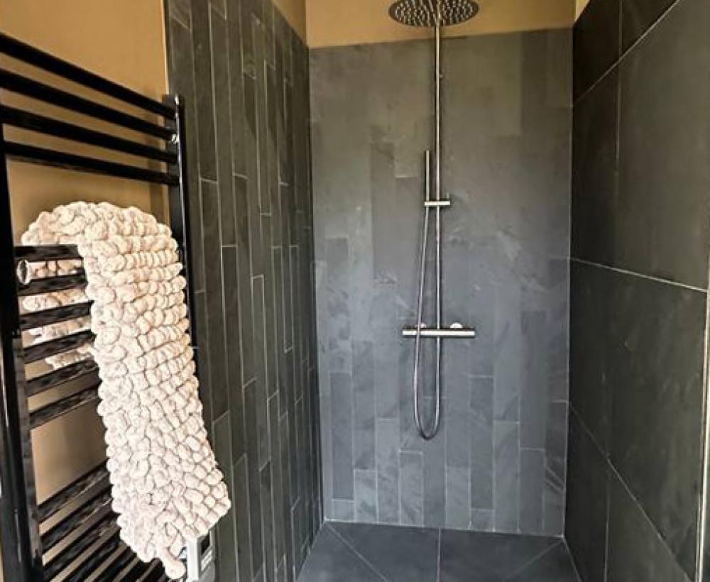 Douche salle d'eau Chambre 3 - Villa Nature - Location de villa à Sari-Solenzara, Corse