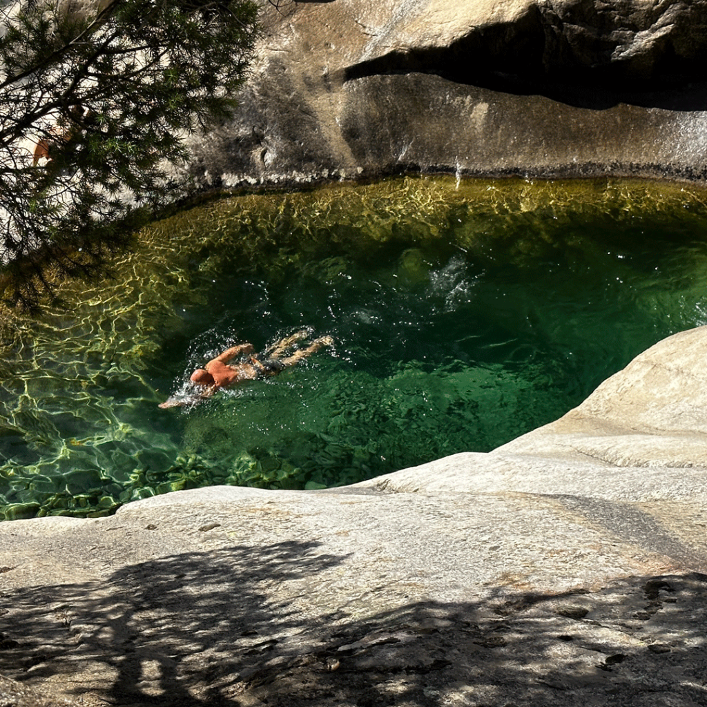 Baignade en corse- Villa Nature - Découvrir Sari-Solenzara et ses alentours
