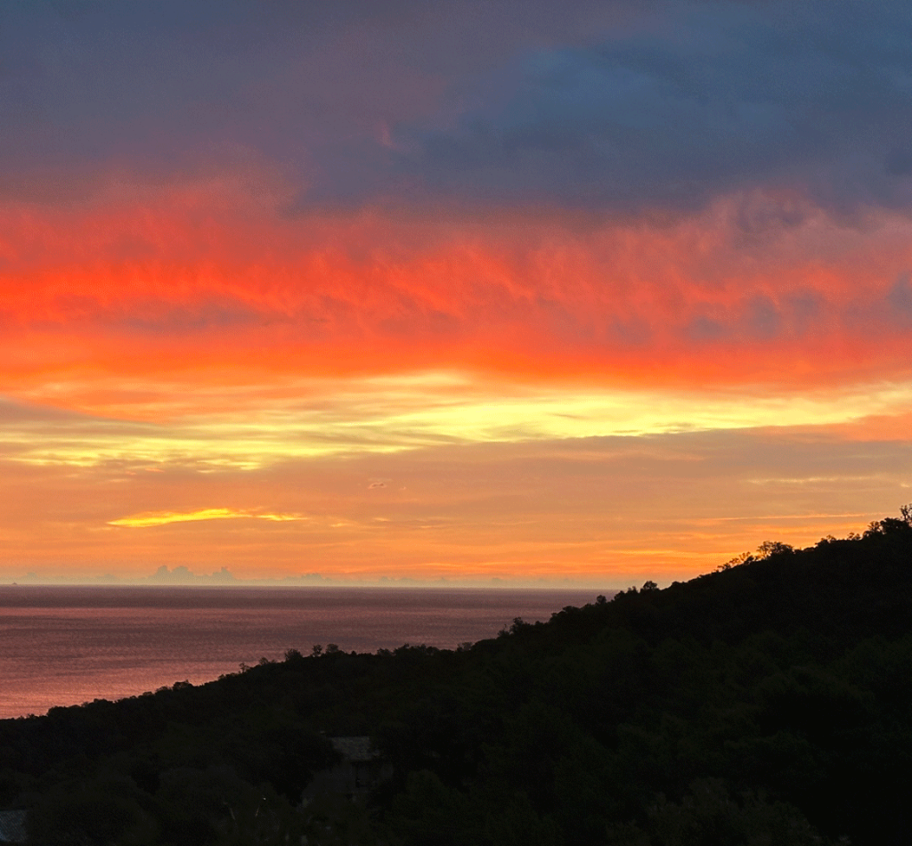 Coucher de soleil sur la mer 2- Villa Nature - Découvrir Sari-Solenzara et ses alentours
