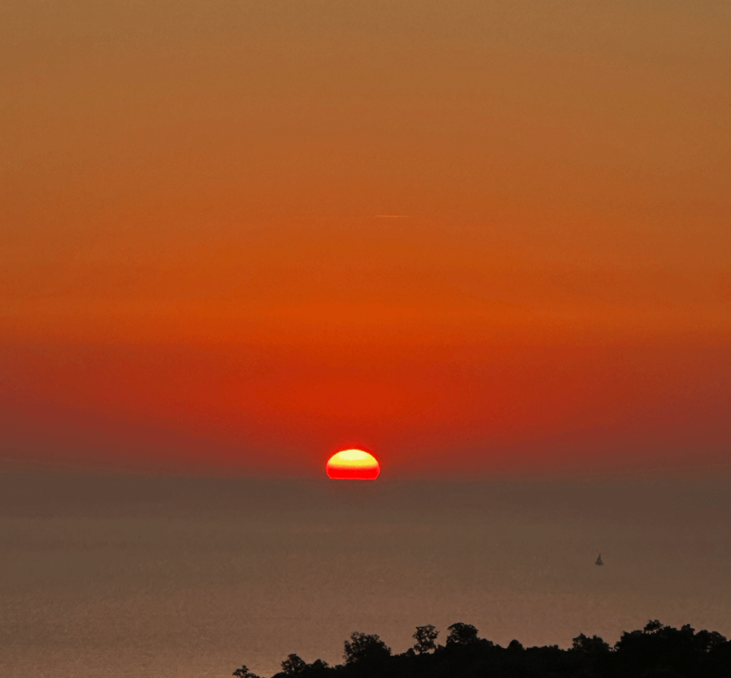 Coucher de soleil sur la mer- Villa Nature - Découvrir Sari-Solenzara et ses alentours