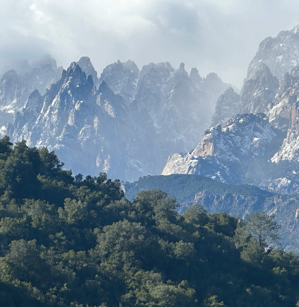 Les Aiguilles de Bavella sous la neige 2 - Villa Nature - Découvrir Sari-Solenzara et ses alentours