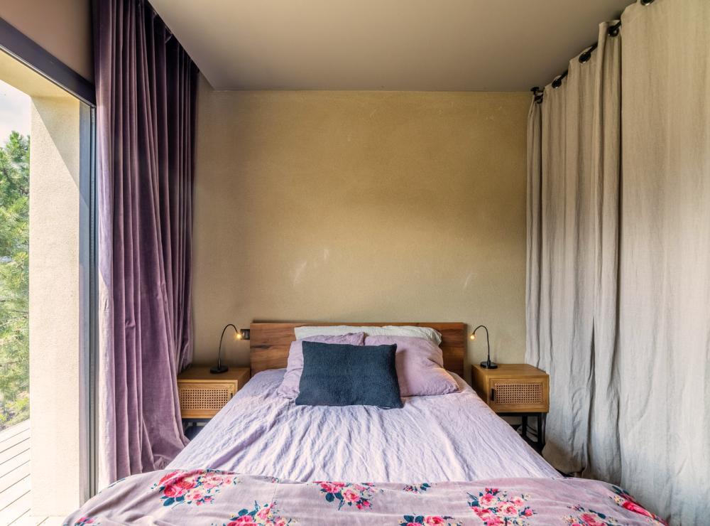 Chambre 4 avec lit double et accès à la terrasse - Villa Nature - Location de villa à Sari-Solenzara, Corse